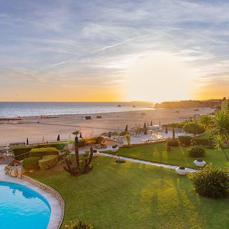 Algarve Casino Hotel Portimao Bagian luar foto Sunset at the beach