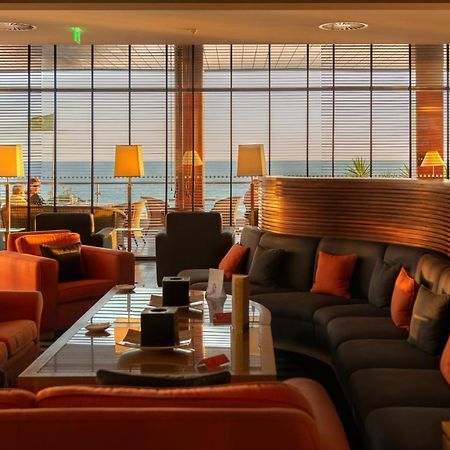 Algarve Casino Hotel Portimao Bagian luar foto The lounge at the airport