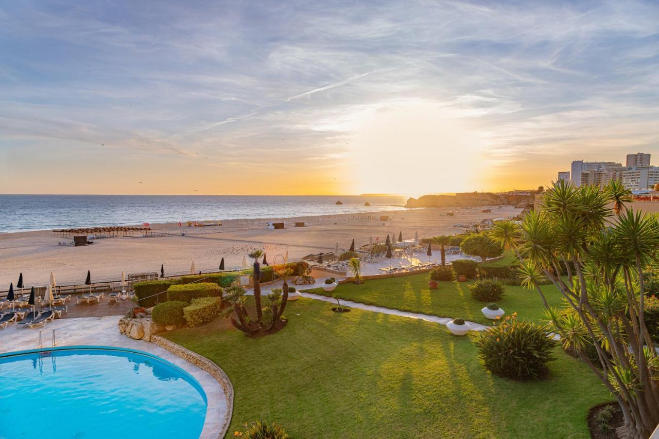 Algarve Casino Hotel Portimao Bagian luar foto Sunset at the beach